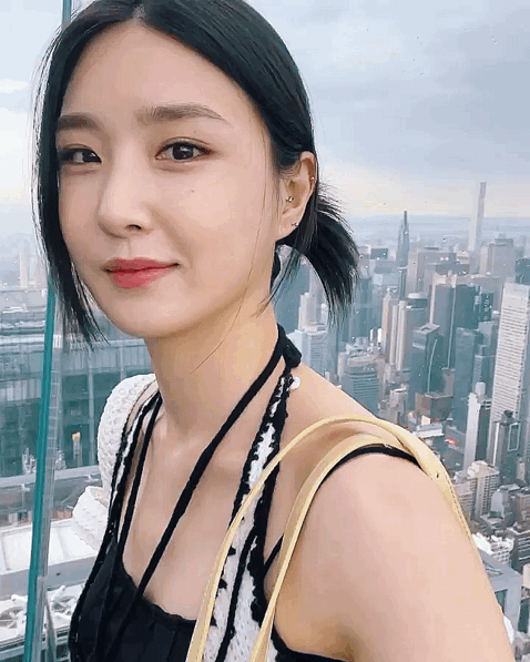 화려한 이목구비는 아니지만 개성있게 이쁜 쁘걸 유나 | 인스티즈