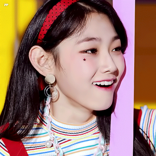 귀엽고 사랑스러운 덕후몰이상 여자아이돌들 .gif | 인스티즈