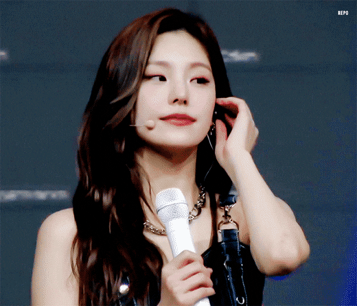 자고 일어났더니 한쪽 쌍커풀이 커졌다는 ITZY예지 | 인스티즈