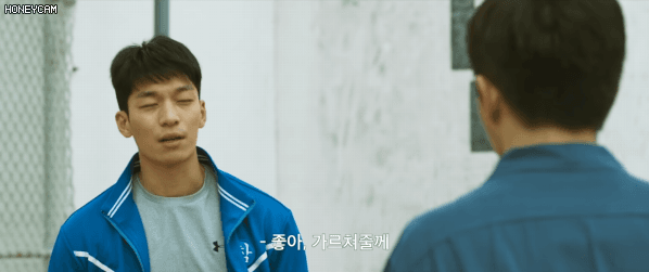 볼펜으로 일진 눈을 찔러버렸어요.... | 인스티즈
