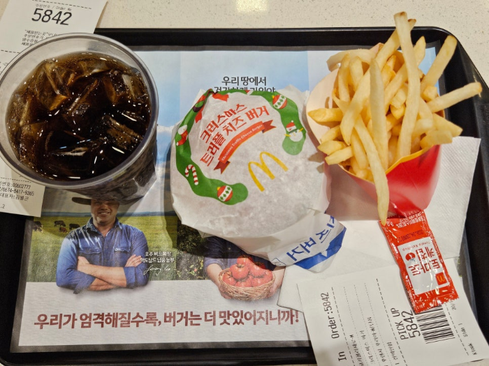 맥도날드 크리스마스 트러플 치즈 버거 ㅎㅜ기 | 인스티즈