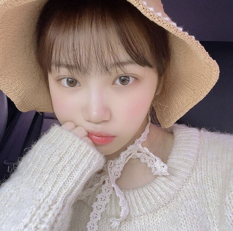 "해체하는 아이즈원 멤버 중에 기존 걸그룹에 합류하는 멤버가 있다" | 인스티즈