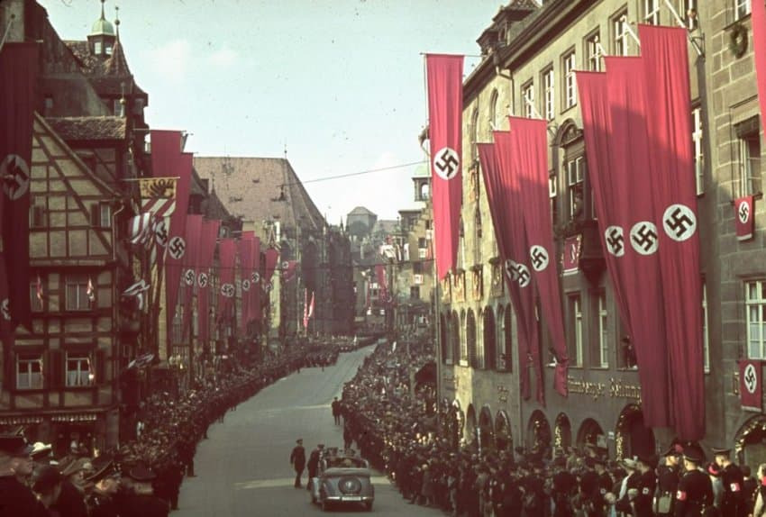 약스압)웅장하고 다크한 나치시절 독일 사진들 .JPG | 인스티즈