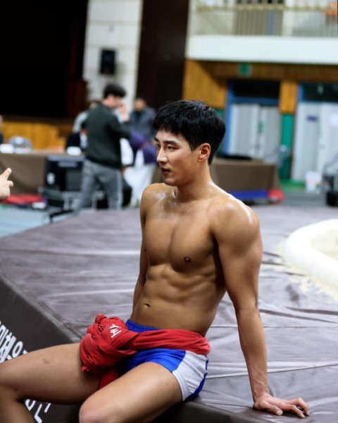 복싱 선출 배우 안보현의 몸 수준.jpgif | 인스티즈