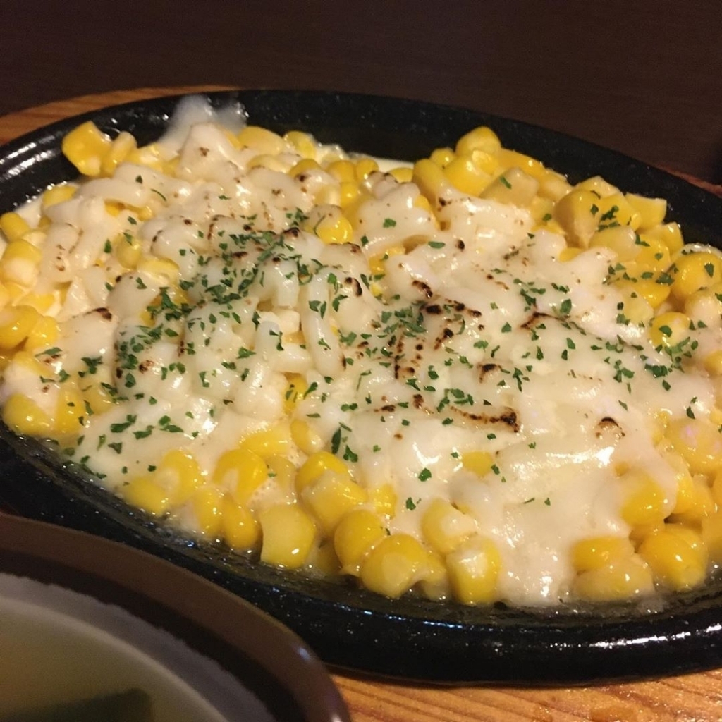 식당에서 나오는 철판 옥수수콘치즈......jpg | 인스티즈