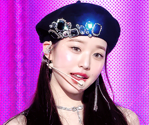 팬들 사이에서 비주얼 난리난 베레모 쓴 아이브 장원영.jpgif | 인스티즈