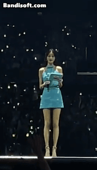 봐도 봐도 늘 새로운 아이브 장원영 다리길이.gif | 인스티즈