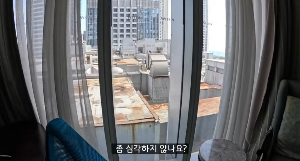 5성급 호텔 뷰가 마음에 안 들어서 컴플레인 거는 여행 유튜버 | 인스티즈