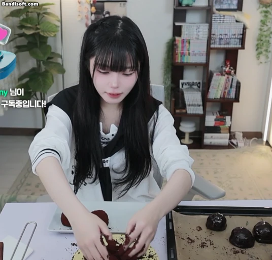 두쫀쿠 직접 만들어서먹는 김츠유.gif | 인스티즈