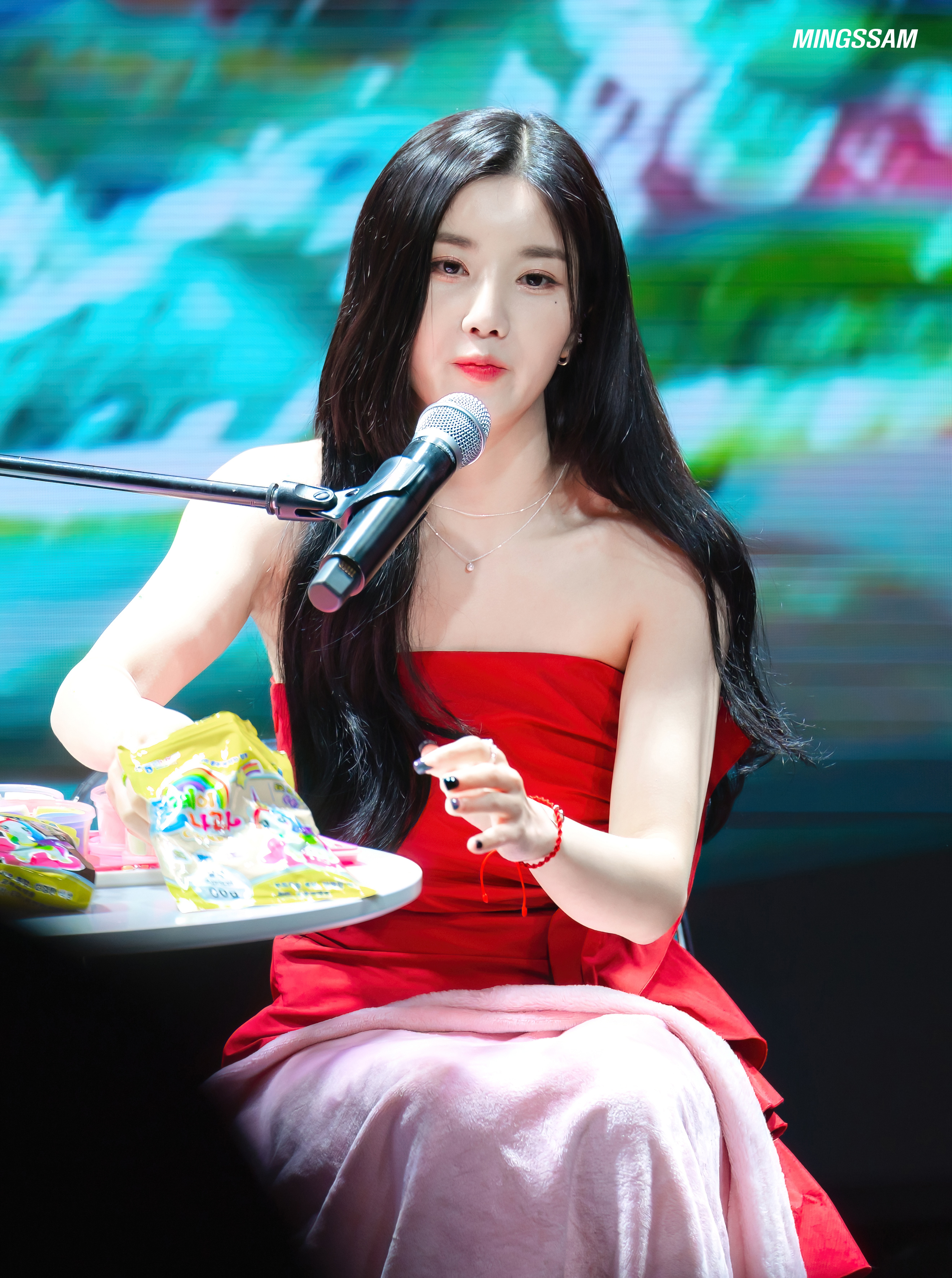 (스압)더 예뻐진 최근 권은비.jpgif | 인스티즈