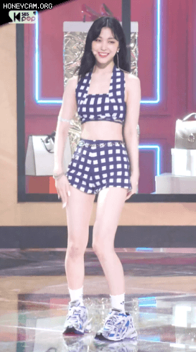 류진의 러너 스니커즈에는 감동이 있다.gif | 인스티즈