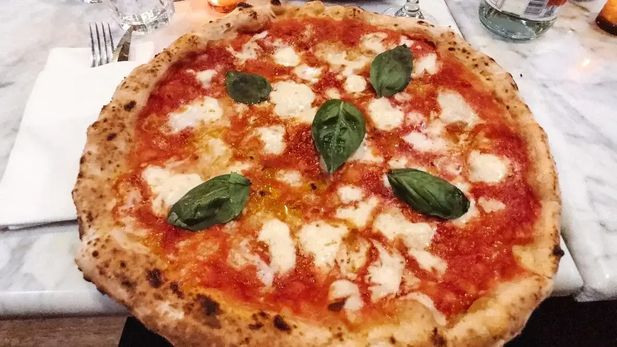 호불호 갈리는 이탈리아식 피자 | 인스티즈