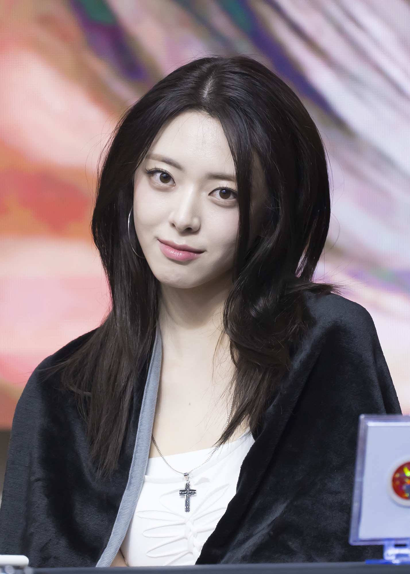 (스압)여자여자한 ITZY 유나.jpgif | 인스티즈