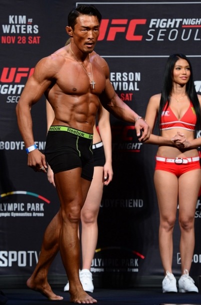 등근육하면 떠오르는 사람 | 인스티즈