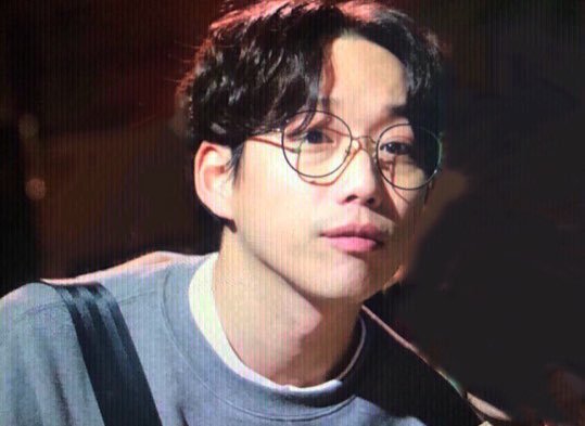 언젠가부터 갑자기 잘생겨져서 당황스러운 연예인 | 인스티즈