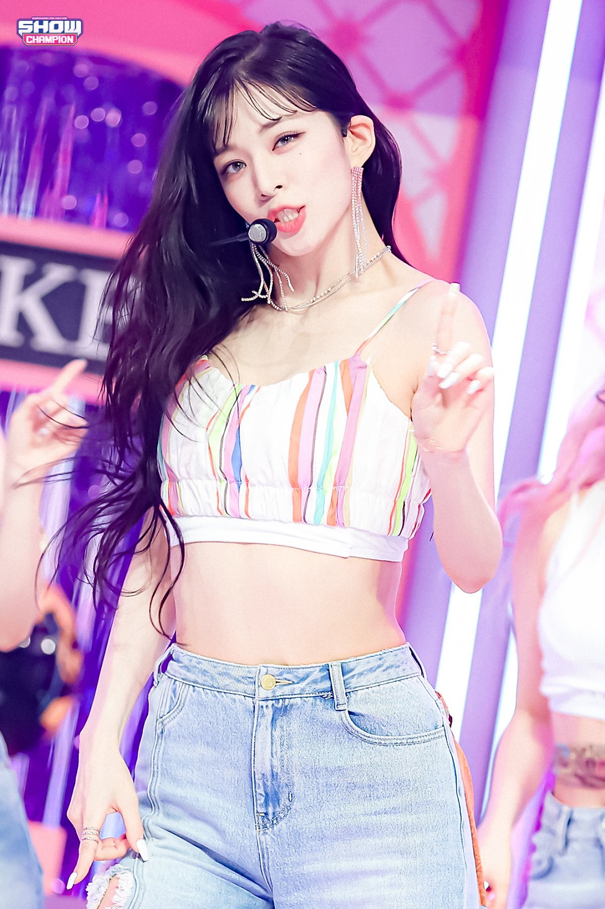 (스압)얼굴도 몸매도 이쁜 프로미스나인 이채영.jpgif | 인스티즈