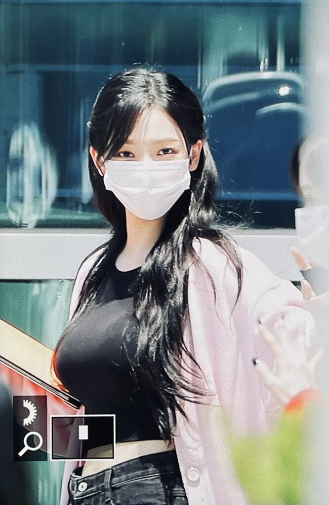 퇴근하는 에스파 카리나 | 인스티즈