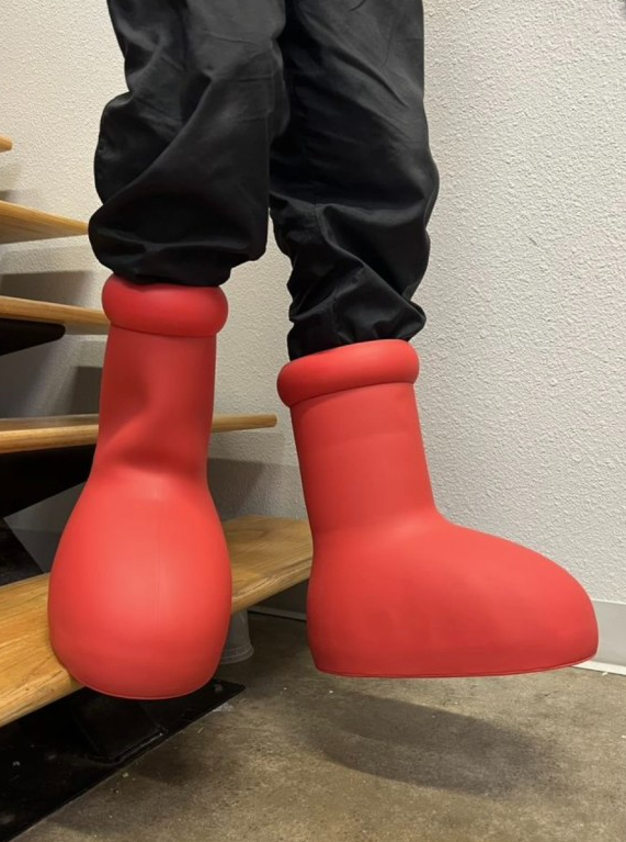 요즘 해외에서 핫하다는 신발 | 인스티즈