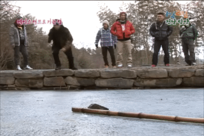 1박2일 시즌1 이승기 연못 입수.jpgif | 인스티즈