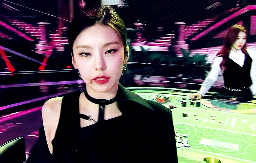 쌍꺼풀 없는 무쌍 여자 아이돌 걸그룹 멤버들 중 최애는?.gif | 인스티즈