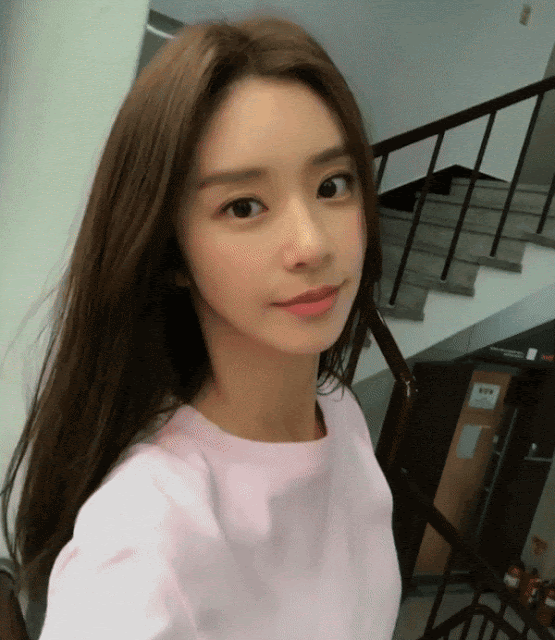 은근히 이쁜듯한 이주빈 | 인스티즈