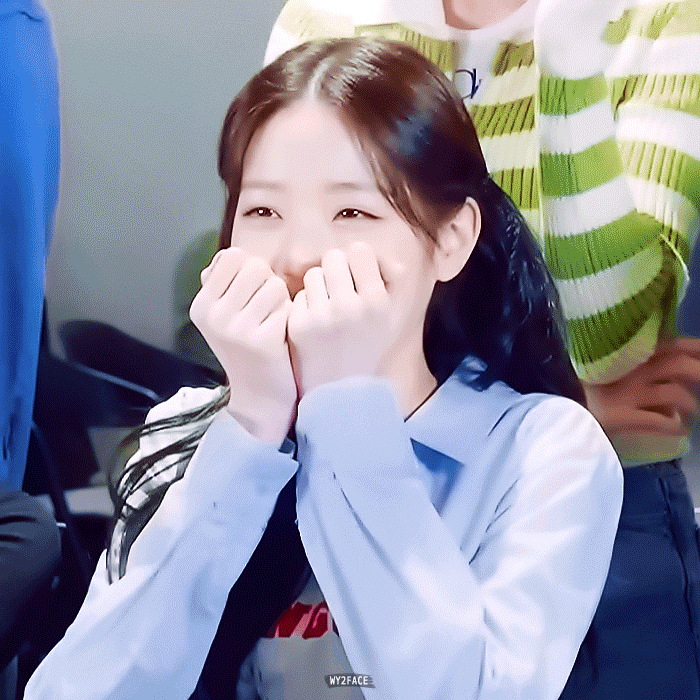 아직도 애기 같은 아이브 장원영.gif | 인스티즈