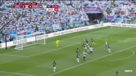 [아르헨티나VS사우디] 옵사이드지만 이것도 막는 사우디 ㅋㅋㅋㅋㅋㅋㅋㅋㅋ.gif | 인스티즈