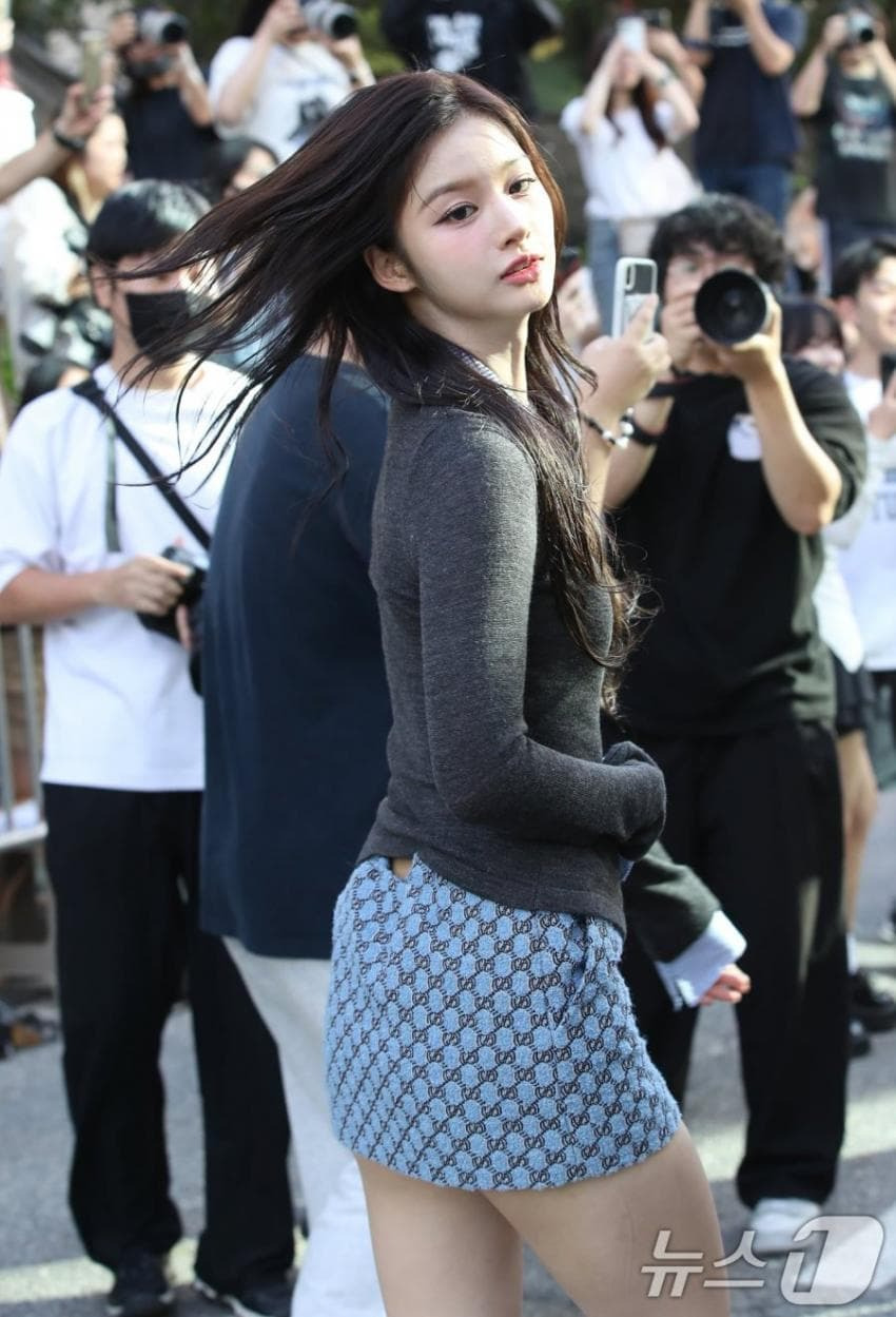 외모에 비수기가 없다는 설윤 얼굴.jpgif | 인스티즈