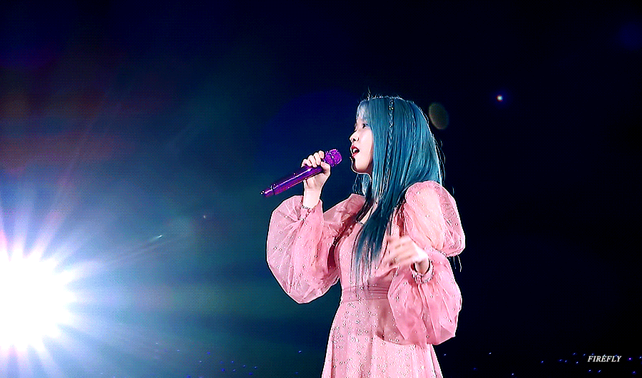 파랑머리 아이유.gif | 인스티즈