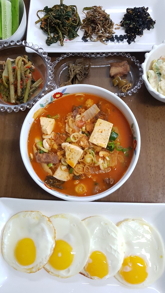 전이랑찌개랑 이미지