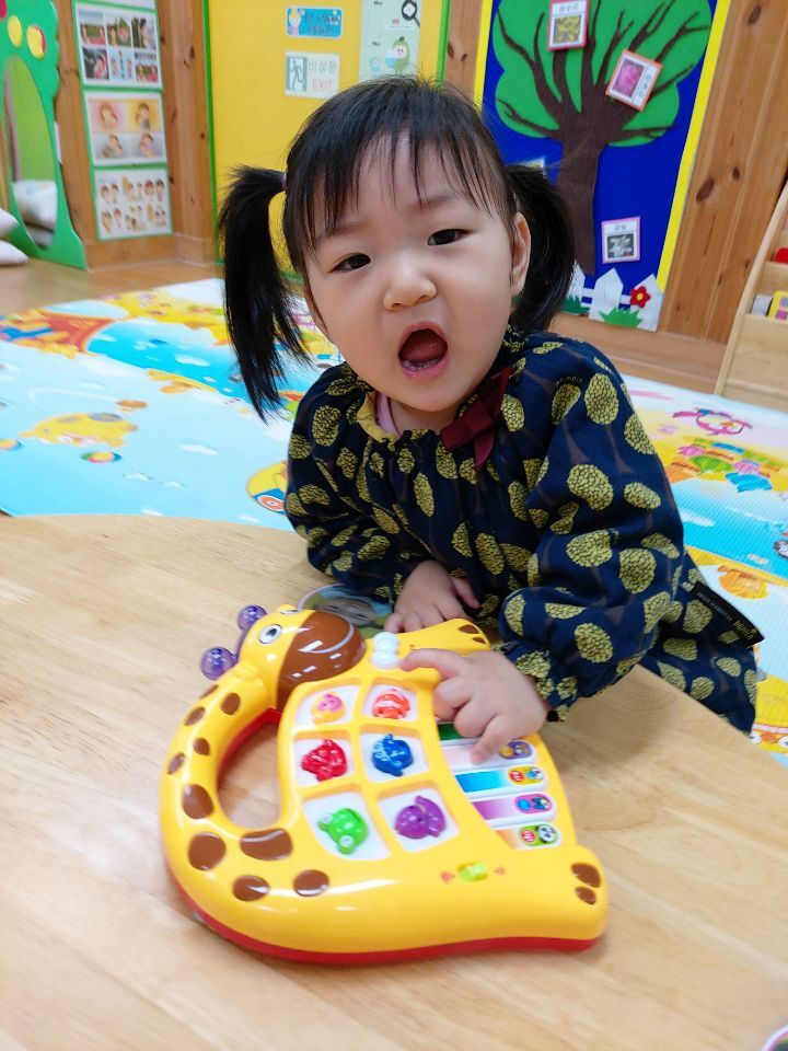기린피아노 이미지