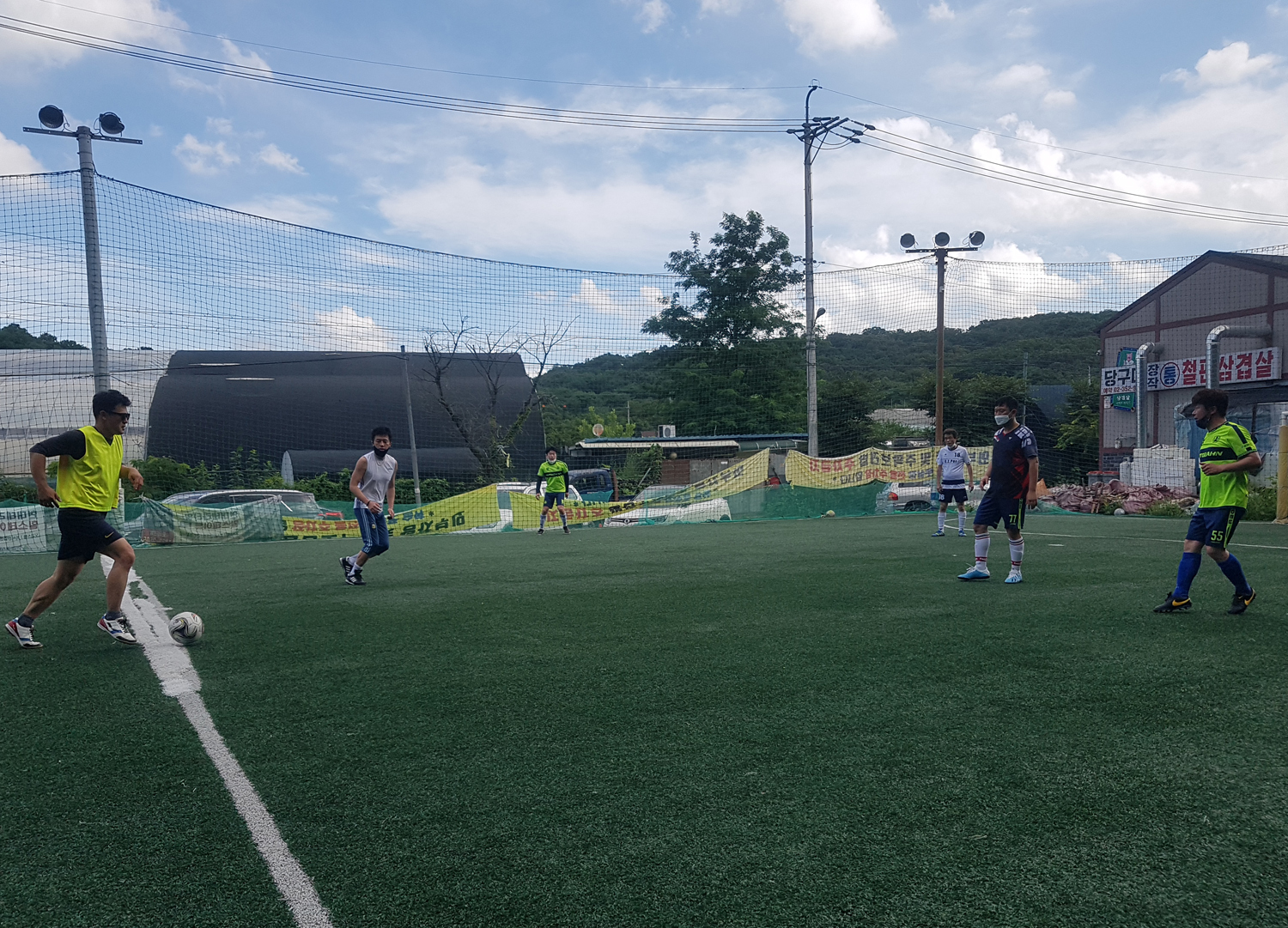 휘슬풋살장 이미지