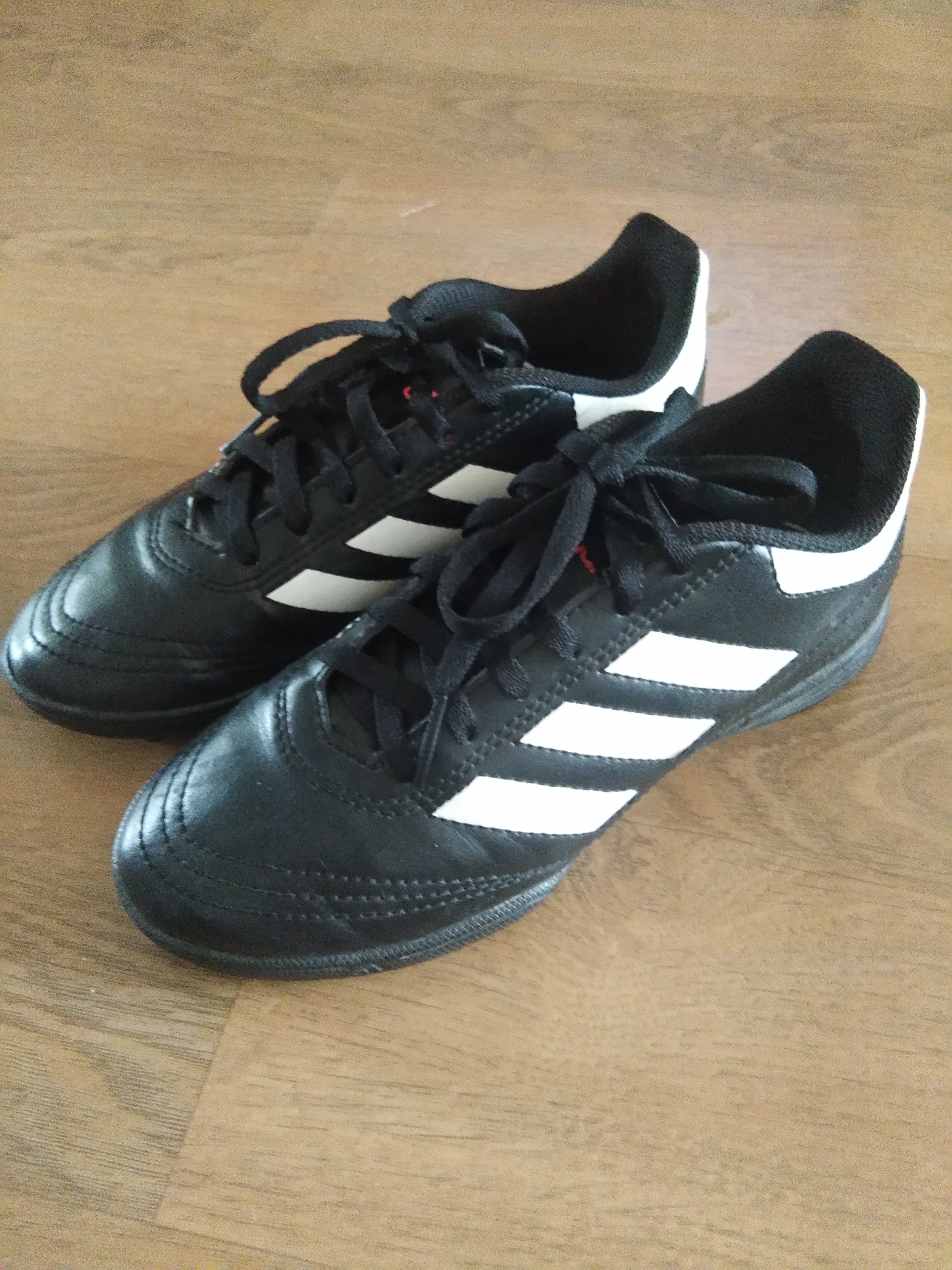 아디다스정품 축구화 200사이즈 팝니다 - 2-1 중고장터/ - 중국 상하이 한인 모임- 두레마을