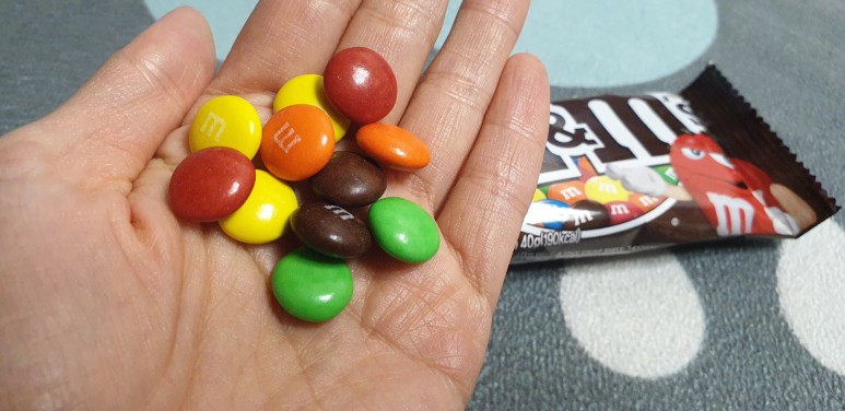 M&M 이미지