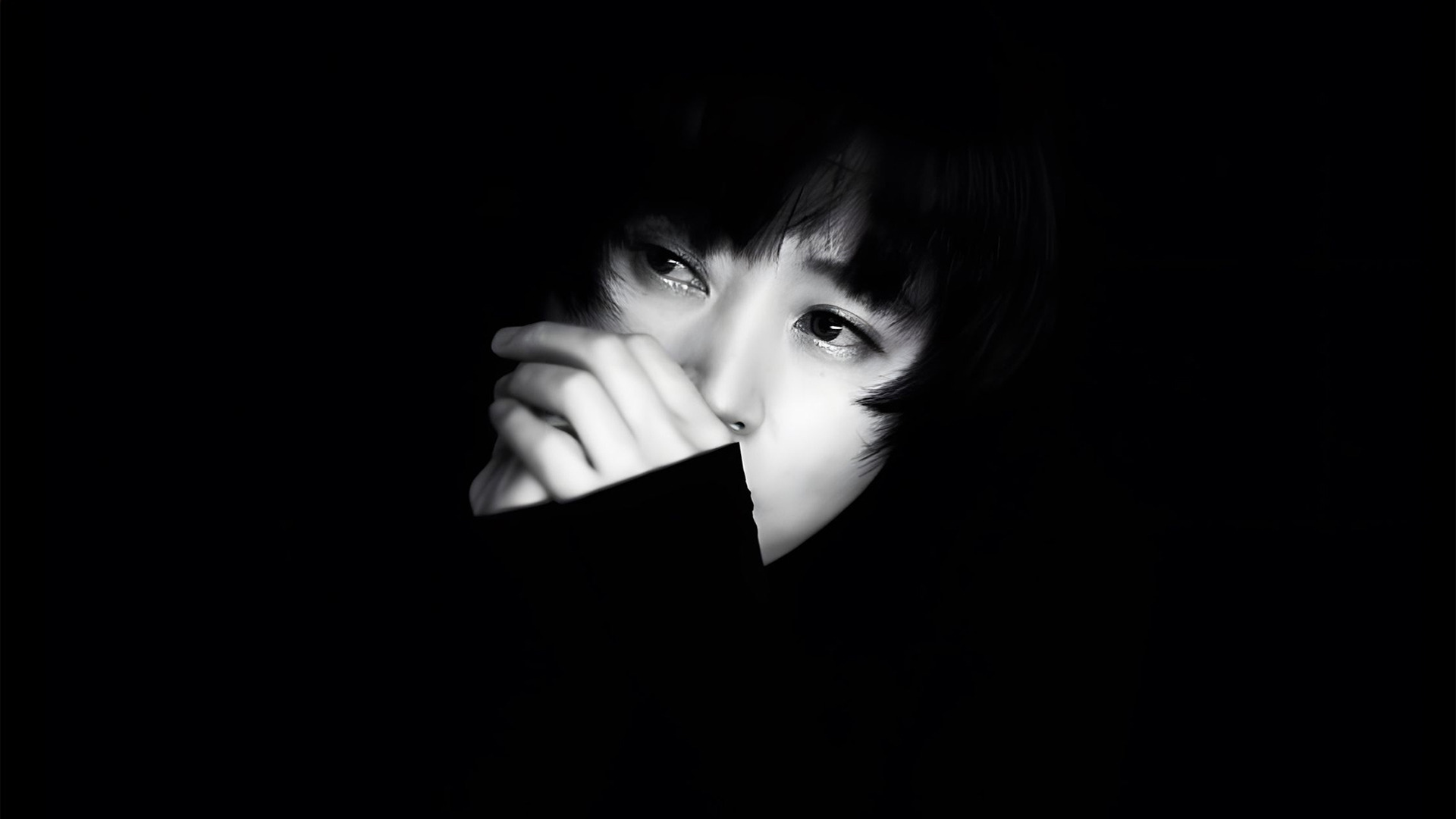 무채색 이미지