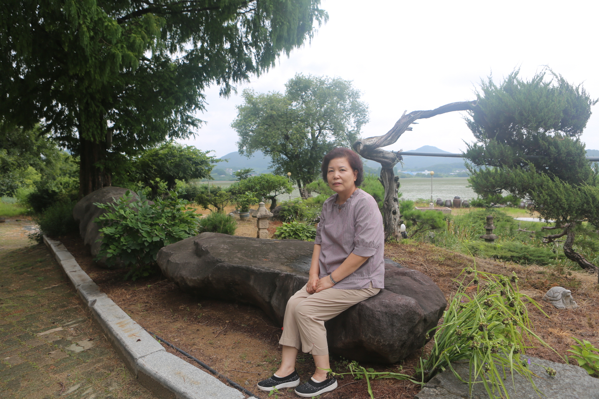 호수에 그림하나 이미지
