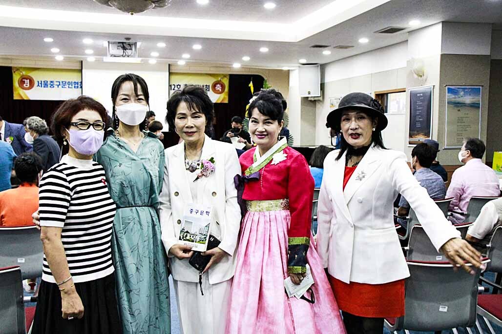 중구문협 13주년 기념식 & 「중구문학」 제12호 출판기념회 - …… 각종행사 후기화보 - 상록수 문화원 인터넷 뉴스 중구문협 13주년 기념식... 