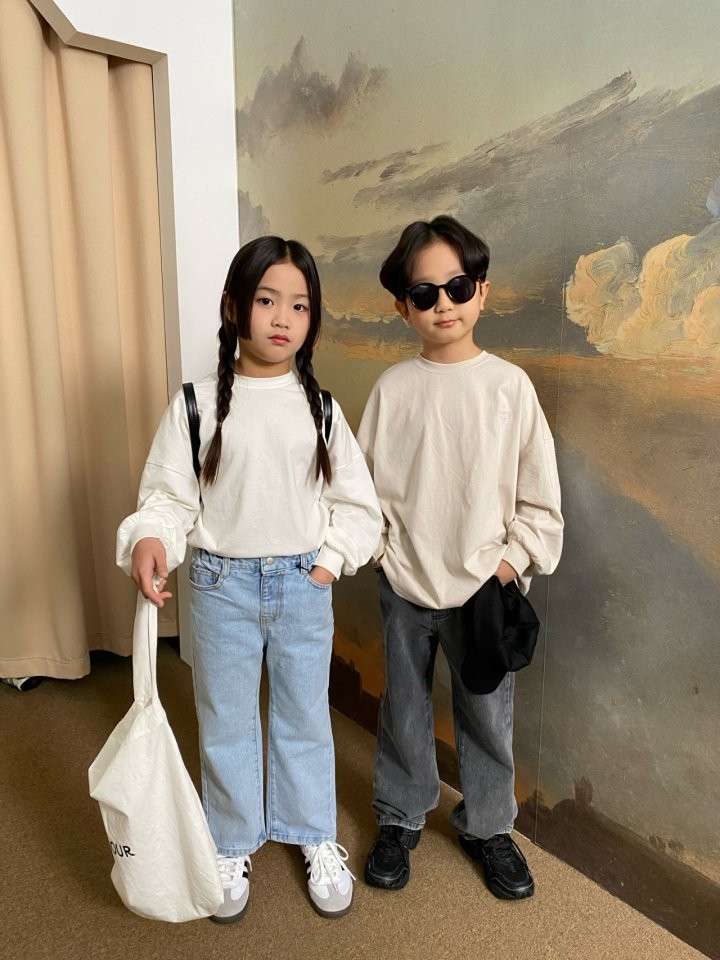 유어라운드 이미지
