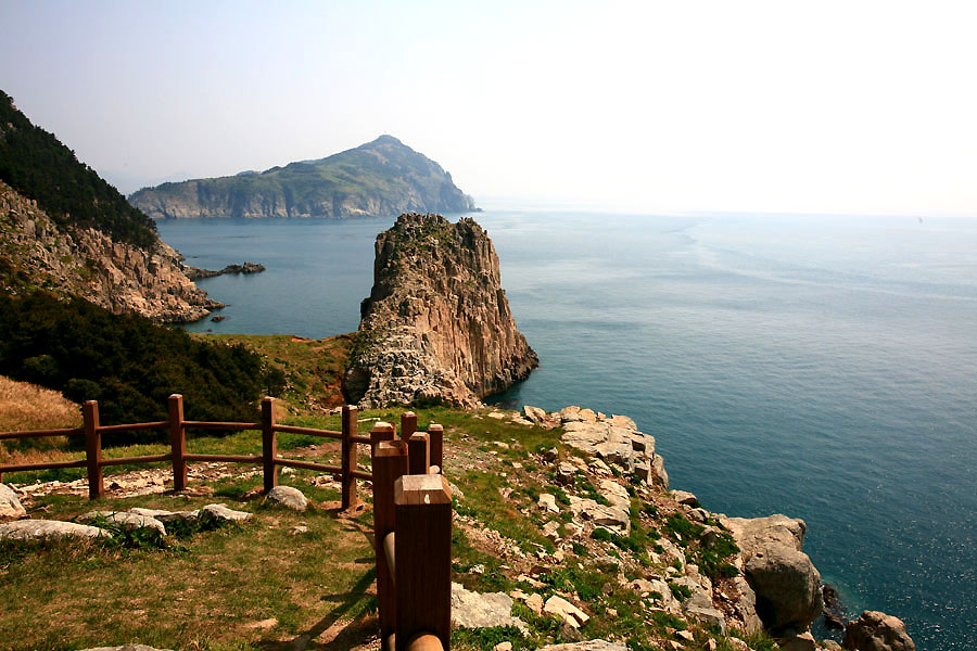 송운 사랑방 (Song Woon Art Hall)