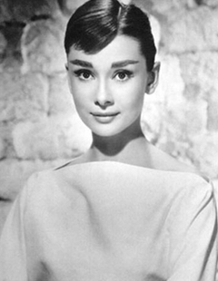 금세기 최고의 미인 오드리 햅번의 삶을 사진으로 만난다.