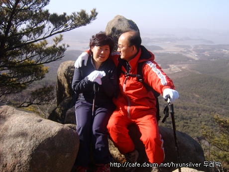 얼굴을 봐야지...