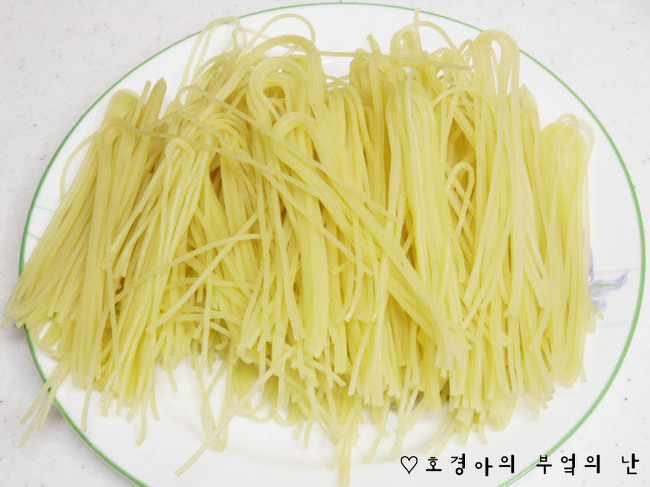 주먹쫄면 이미지