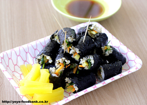 마약김밥 이미지