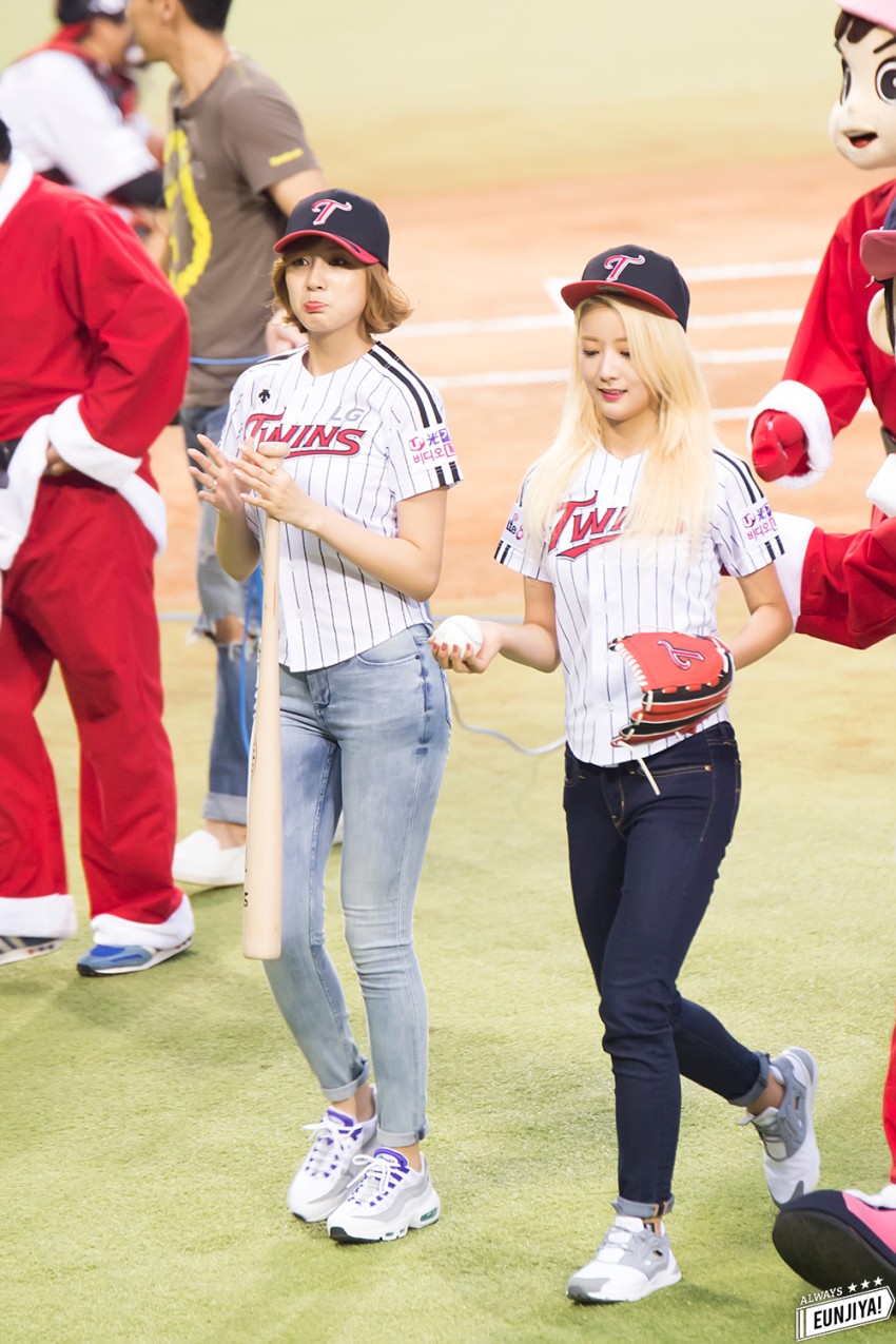 161010 Apink Naeun - LG TWINS Baseball First Pitch