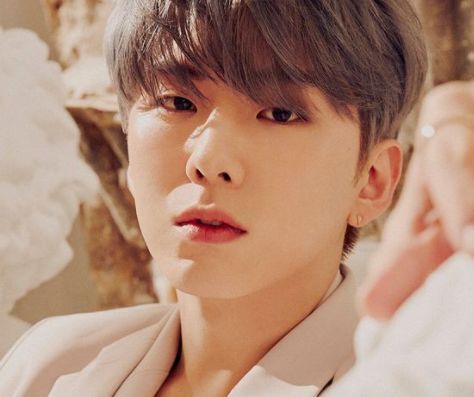 기현