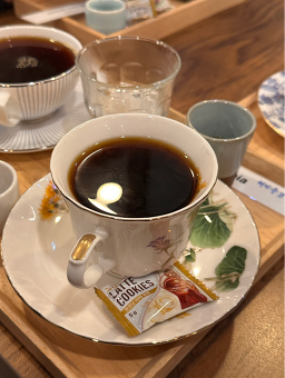 쓰리오브컵스 사진 5