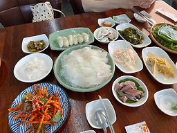 회뜨는집 사진 2