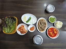 Gimhaegimganedwaejigukbap (김해김가네돼지국밥) 3