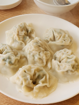 Samwonkalguksu (삼원칼국수) 1