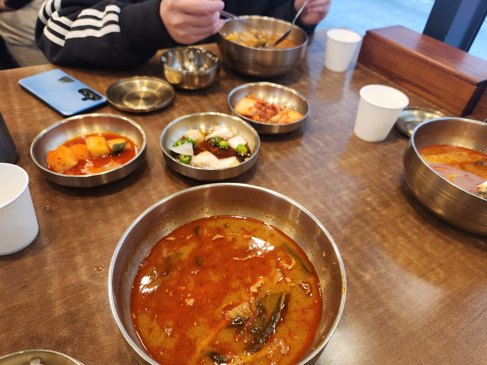 육전국밥 홍대점 사진 4
